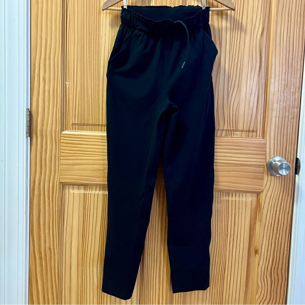 Lululemon black 27" Inseam joggers pants drawstring waist size 2